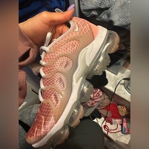 Nike vapor max size 8